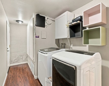746 Portola Terrace - Photo Thumbnail 28