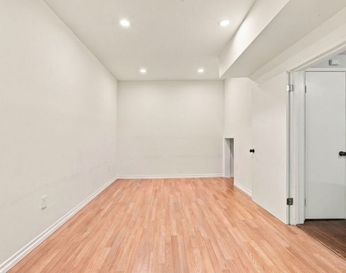 746 Portola Terrace - Photo Thumbnail 24