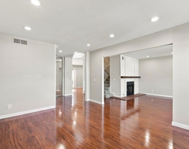 746 Portola Terrace - Photo Thumbnail 9