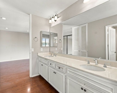 746 Portola Terrace - Photo Thumbnail 20