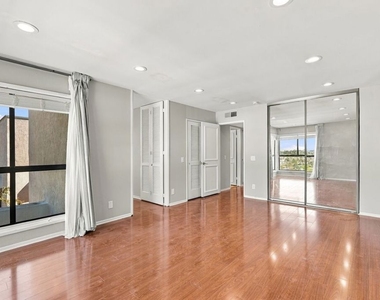 746 Portola Terrace - Photo Thumbnail 18