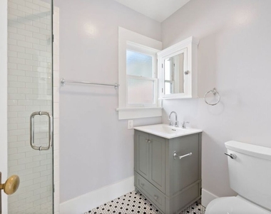 2609 1/4 3rd Street - Photo Thumbnail 7