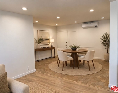 450 S Rexford Drive - Photo Thumbnail 3