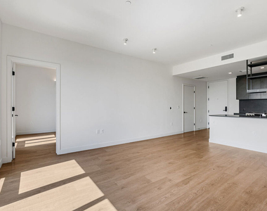 10700 Tabor Street - Photo Thumbnail 10