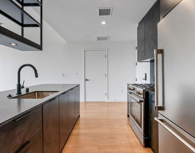 10700 Tabor Street - Photo Thumbnail 3