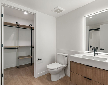 10700 Tabor Street - Photo Thumbnail 7