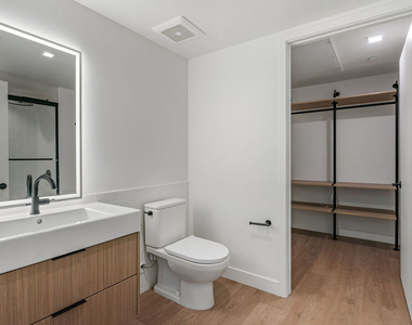 10700 Tabor Street - Photo Thumbnail 12