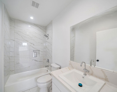 5655 Case Avenue - Photo Thumbnail 8