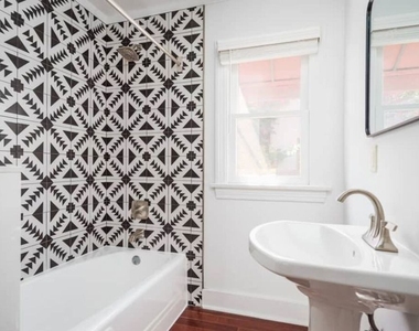 3402 Glenhurst Avenue - Photo Thumbnail 18