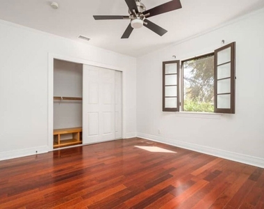 3402 Glenhurst Avenue - Photo Thumbnail 17