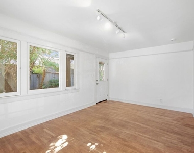 501 Bay Street - Photo Thumbnail 1