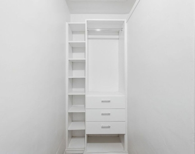 501 Bay Street - Photo Thumbnail 13
