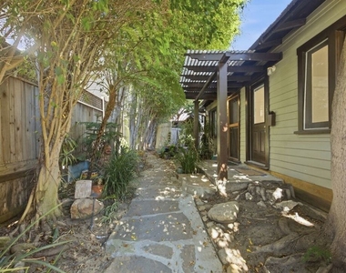 501 Bay Street - Photo Thumbnail 15