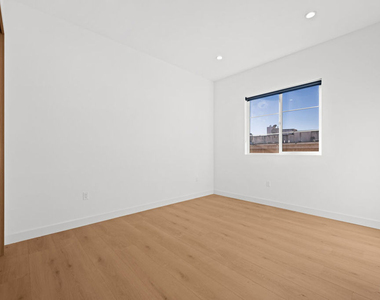 904 S Shenandoah Street - Photo Thumbnail 18