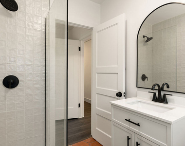1210 N Poinsettia Drive - Photo Thumbnail 14