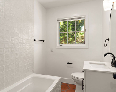 1210 N Poinsettia Drive - Photo Thumbnail 12