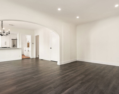 1210 N Poinsettia Drive - Photo Thumbnail 5