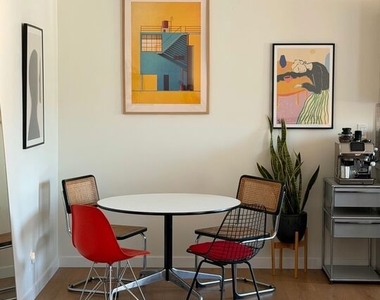 348 S Rexford Drive - Photo Thumbnail 1