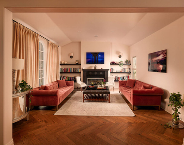 725 Oxford Avenue - Photo Thumbnail 5