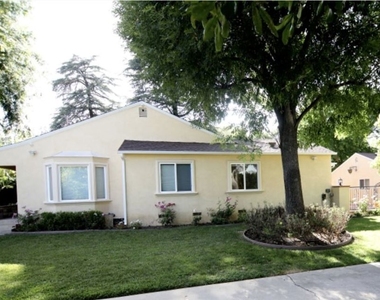 23005 Oxnard Street - Photo Thumbnail 1