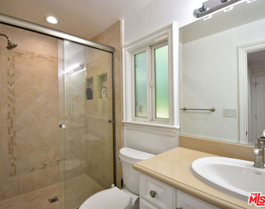 23005 Oxnard Street - Photo Thumbnail 19