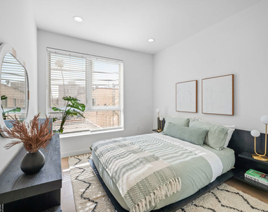 105 S Mariposa Avenue - Photo Thumbnail 9