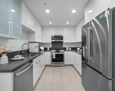 105 S Mariposa Avenue - Photo Thumbnail 27