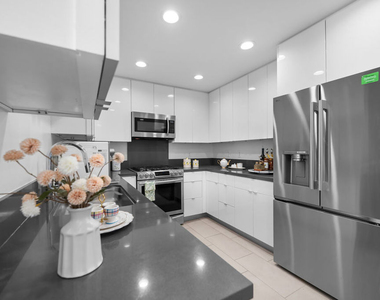 105 S Mariposa Avenue - Photo Thumbnail 28