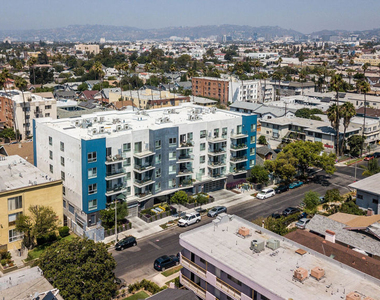 105 S Mariposa Avenue - Photo Thumbnail 37