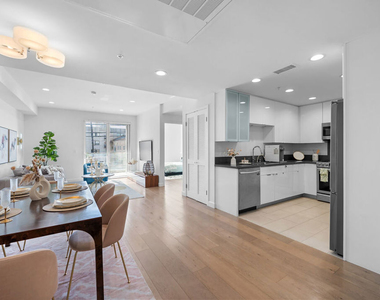 105 S Mariposa Avenue - Photo Thumbnail 24