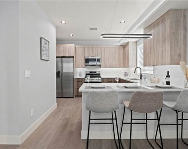 14759 Friar Street - Photo Thumbnail 7