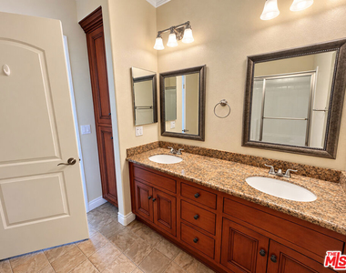 1101 East Avenue - Photo Thumbnail 14