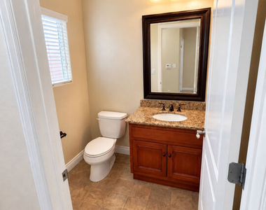 1101 East Avenue - Photo Thumbnail 6