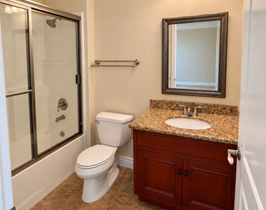 1101 East Avenue - Photo Thumbnail 9