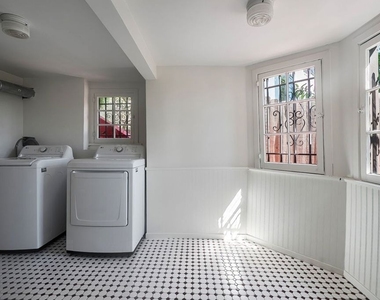 2101 Broadview Terrace - Photo Thumbnail 34