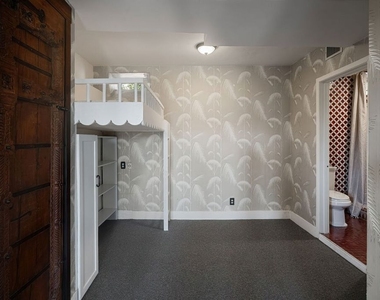 2101 Broadview Terrace - Photo Thumbnail 26