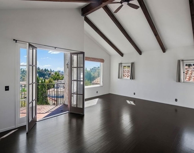 2101 Broadview Terrace - Photo Thumbnail 19