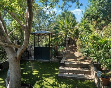 2101 Broadview Terrace - Photo Thumbnail 39
