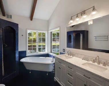 2101 Broadview Terrace - Photo Thumbnail 22