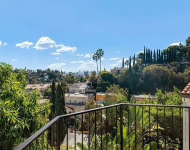 2101 Broadview Terrace - Photo Thumbnail 21