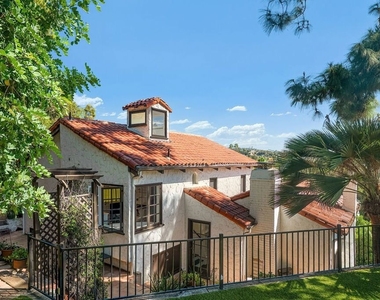2101 Broadview Terrace - Photo Thumbnail 38
