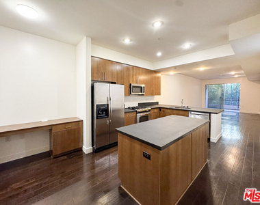 6001 Carlton Way - Photo Thumbnail 1