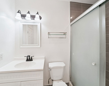 7926 Fountain Avenue - Photo Thumbnail 12