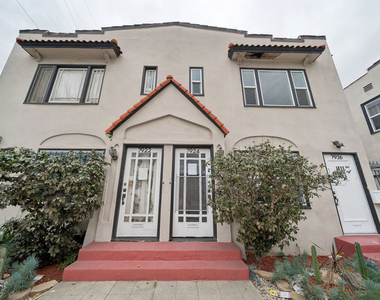 7926 Fountain Avenue - Photo Thumbnail 14