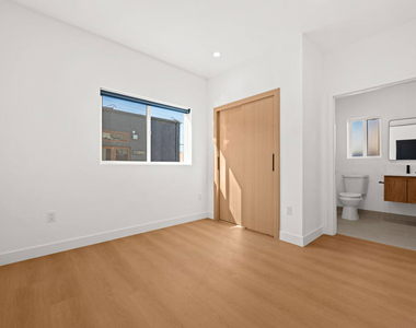 6210 Banner Avenue - Photo Thumbnail 10