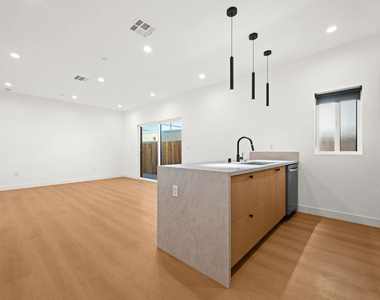 6210 Banner Avenue - Photo Thumbnail 5