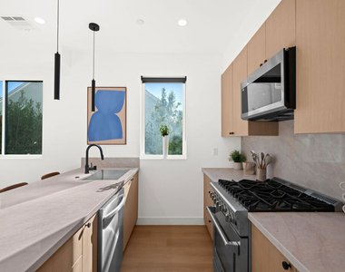 6212 Banner Avenue - Photo Thumbnail 9