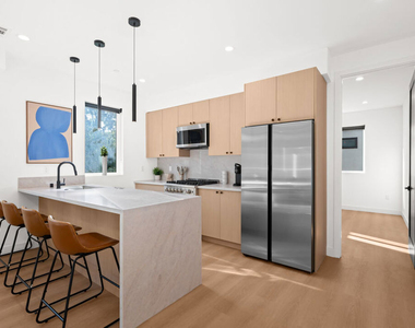 6212 Banner Avenue - Photo Thumbnail 10