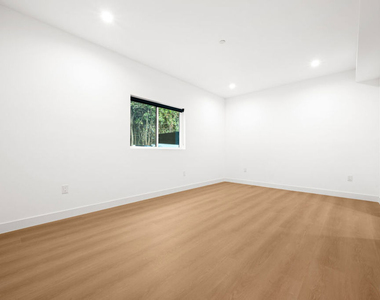 6212 Banner Avenue - Photo Thumbnail 4
