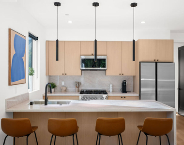 6212 Banner Avenue - Photo Thumbnail 13